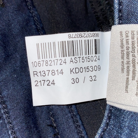 High-Rise Super Skinny Jeans. - Picture 7 of 7